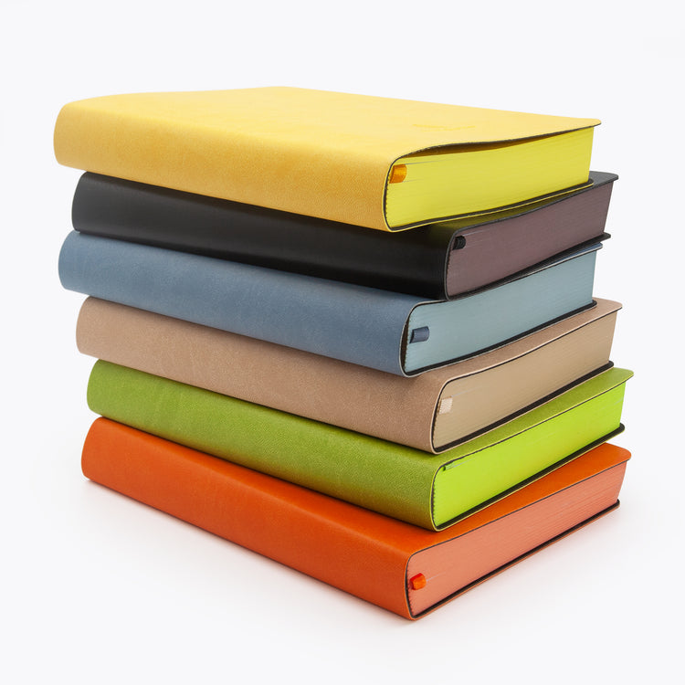 Image shows a group of Flexi Softcover MultiPlanners