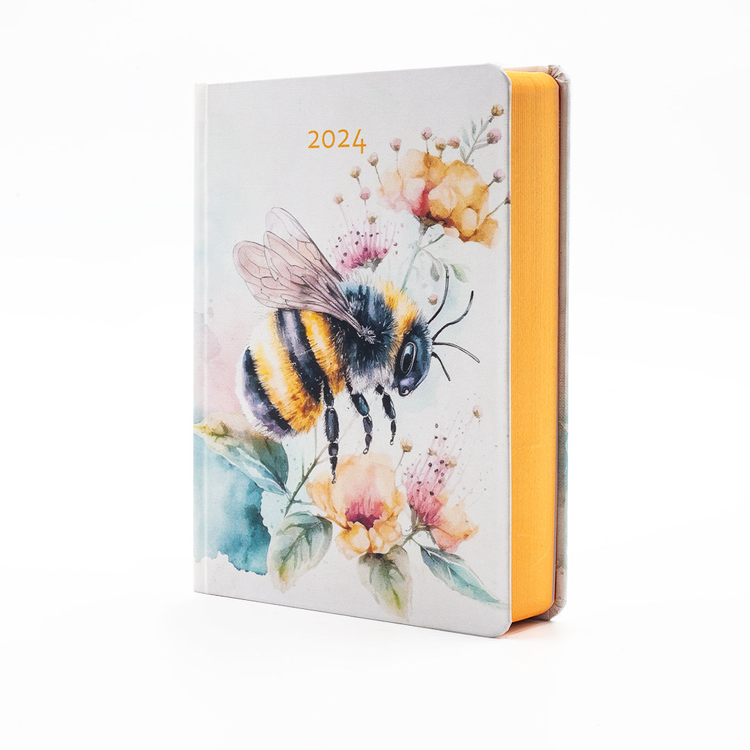 Image shows a Bee 2024 MOM/WOW diary